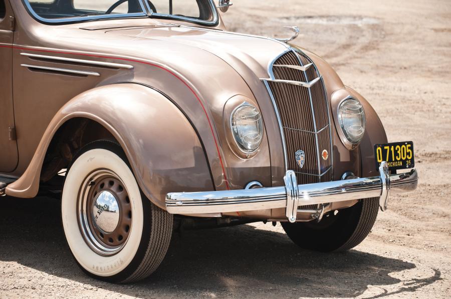 Детали экстерьера DeSoto Airflow Sedan (SG) 1935 года  (фото 5 из 24)